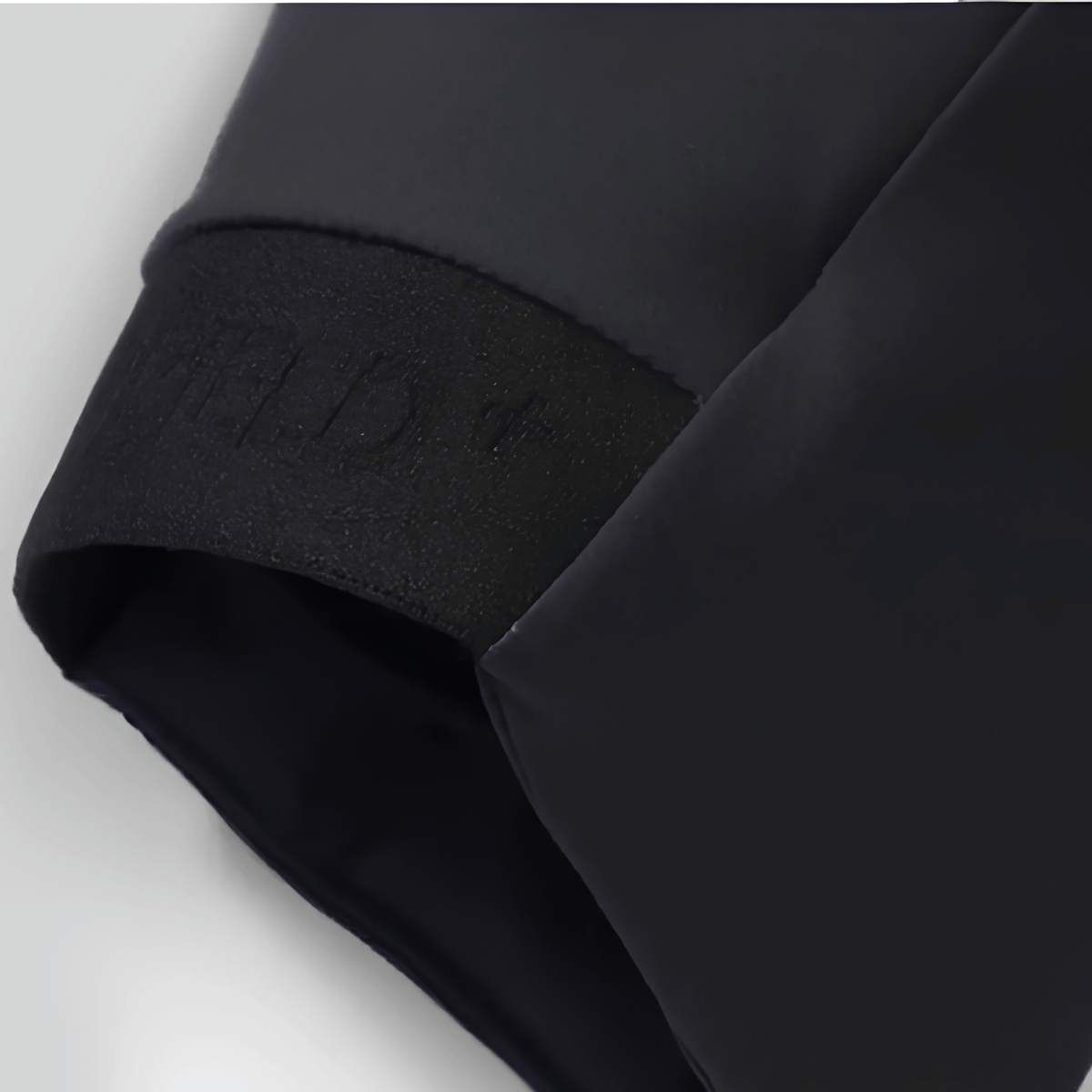 【累計販売5億円】宇宙服の断熱技術を応用。極寒地でも熱を逃がさない次世代アウター