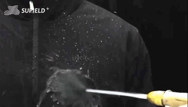 防寒性抜群！NASA宇宙服の素材を使用した「エアパンツ」たった2ミリの